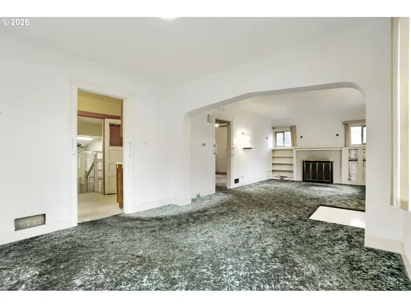 $300,000 | 3117 Southeast 157th Avenue, Portland, OR 97236