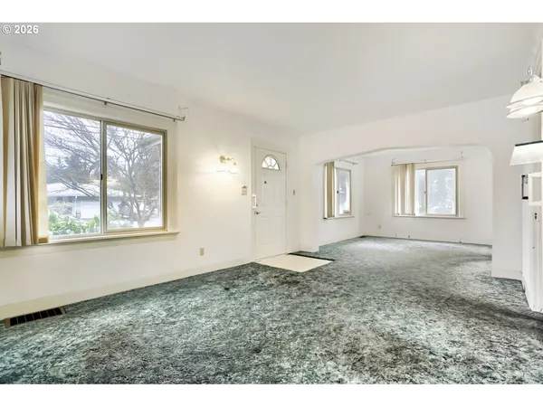 $300,000 | 3117 Southeast 157th Avenue, Portland, OR 97236