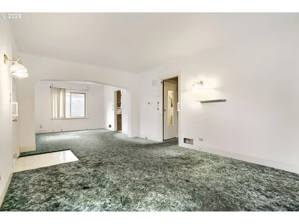 $300,000 | 3117 Southeast 157th Avenue, Portland, OR 97236