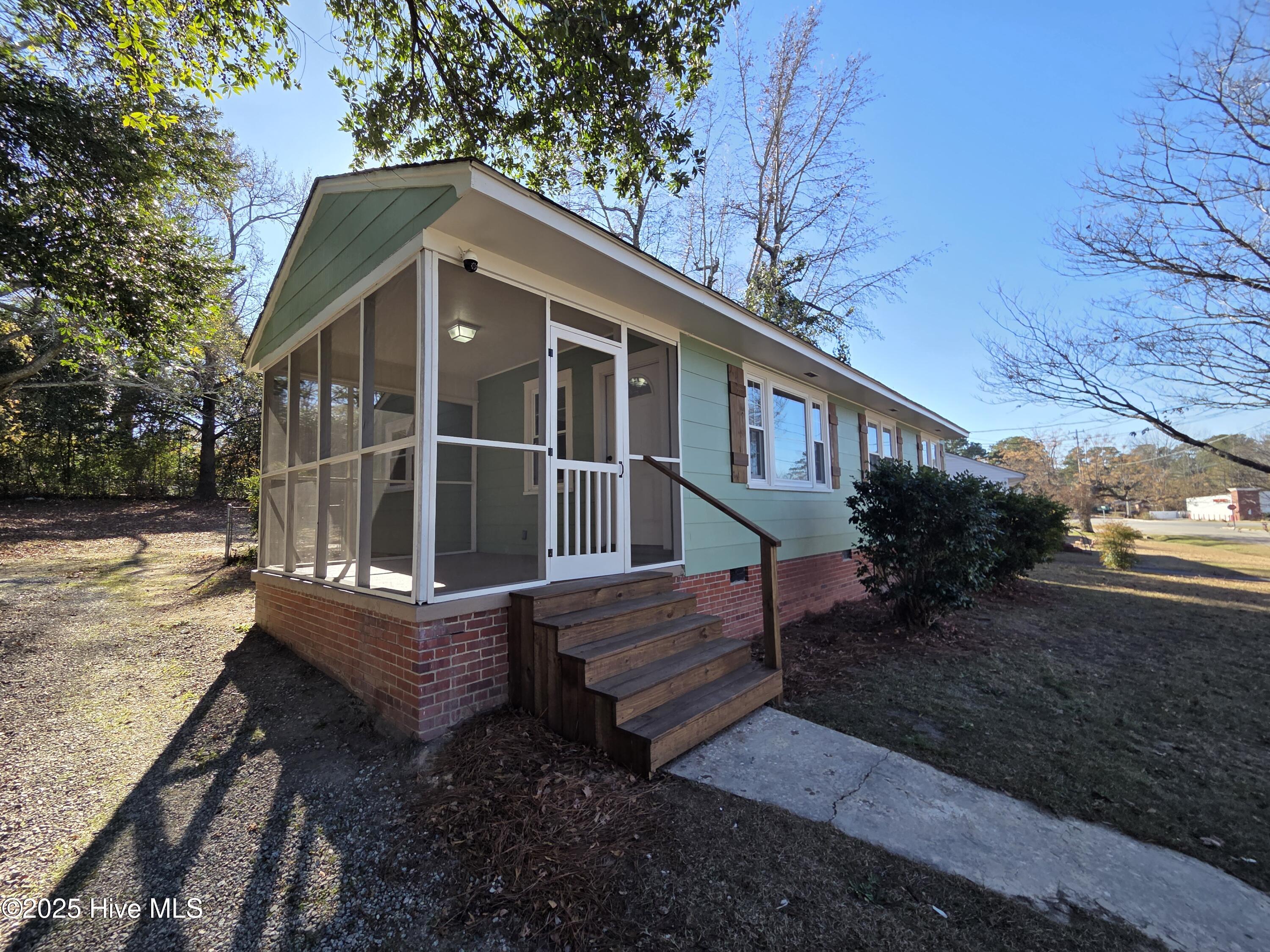 1012 Walnut Lane Rockingham, NC 28379 - Photo 2 of 20 773