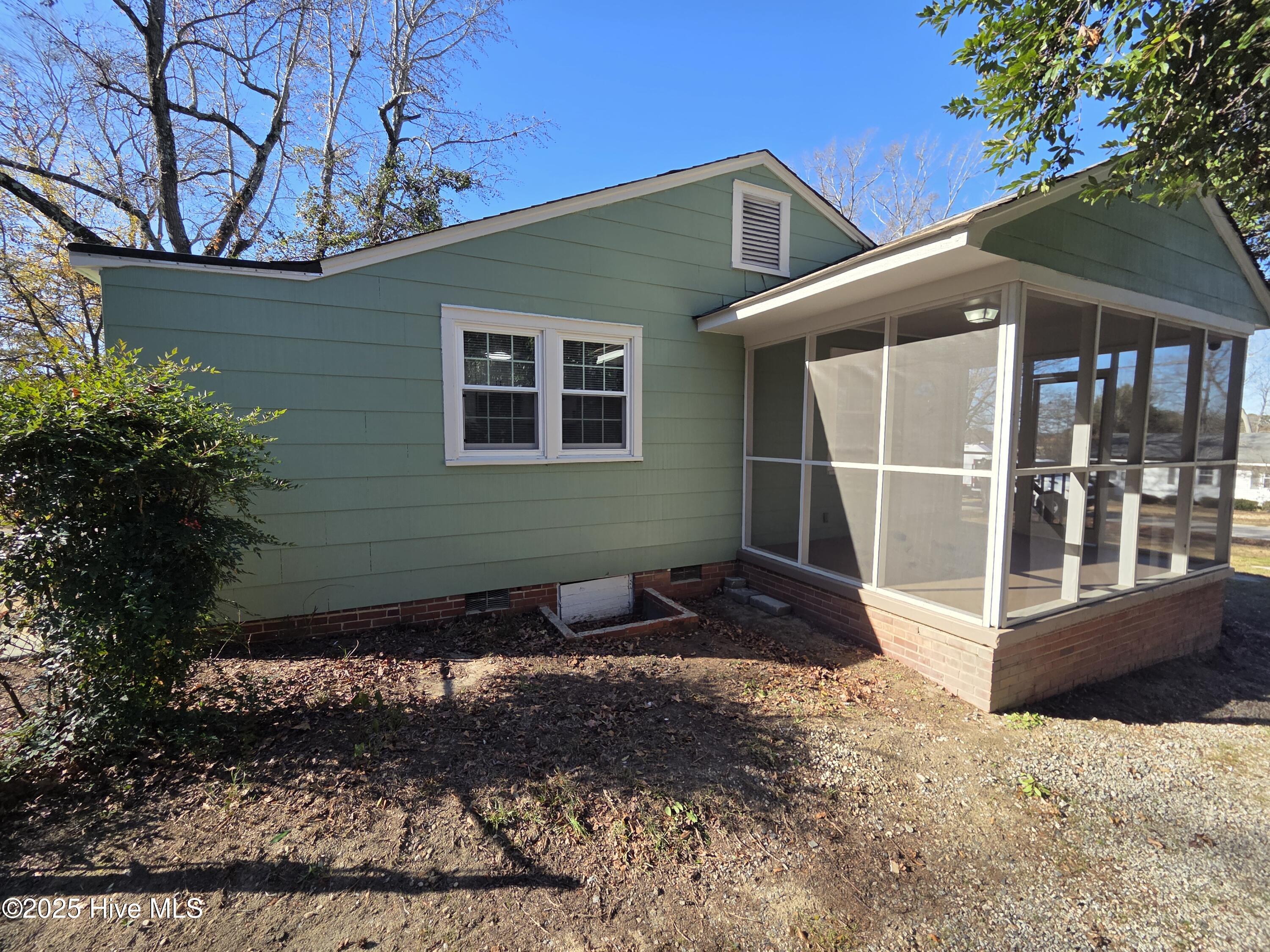 1012 Walnut Lane Rockingham, NC 28379 - Photo 4 of 20 772