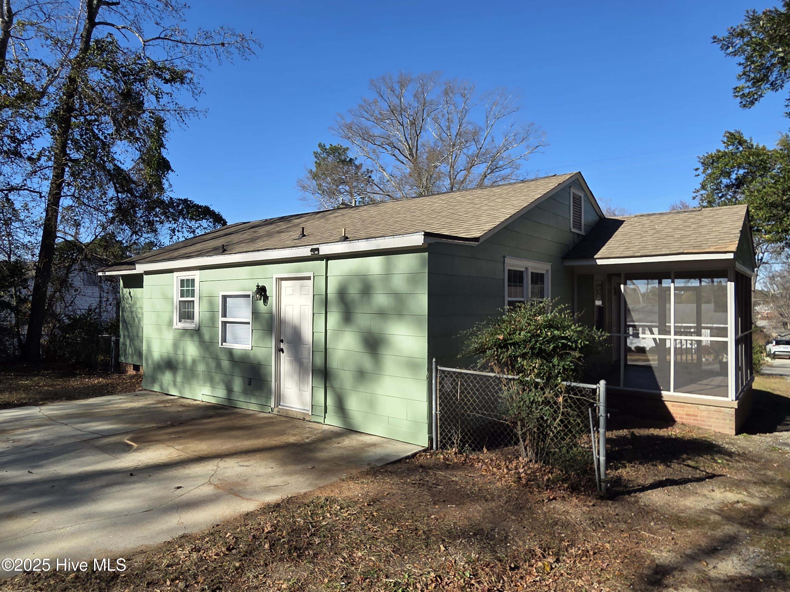 1012 Walnut Lane Rockingham, NC 28379 - Photo 5 of 20 769