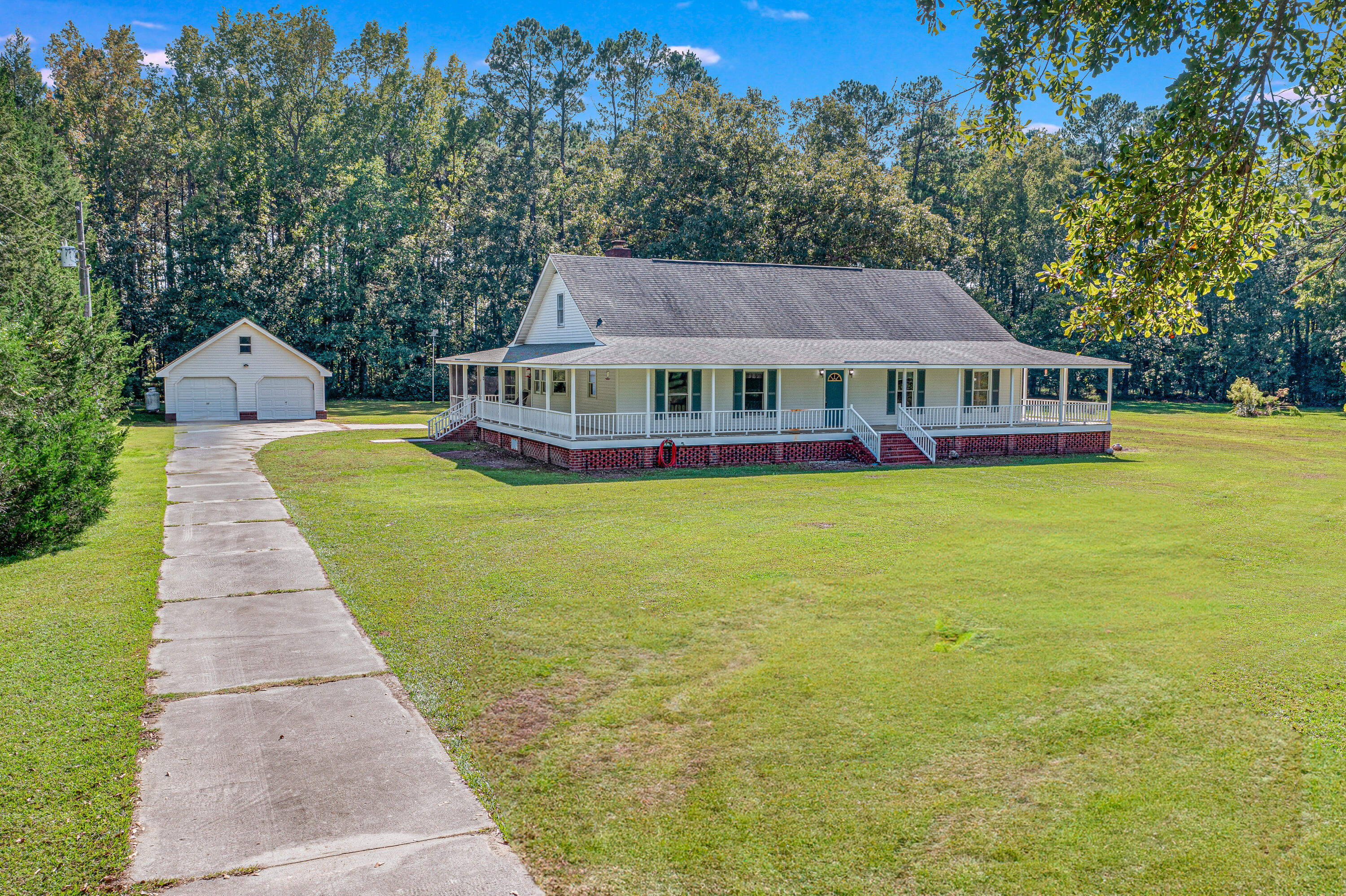 643 Whippoorwill Lane Ridgeville, SC 29472 - Photo 4 of 37 643WhippoorwillLn.MoodyBrandingBoutique-