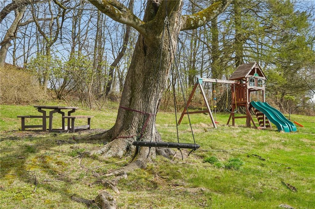 6012 Cunningham Road Gibsonia, PA 15044 - Photo 22 of 26