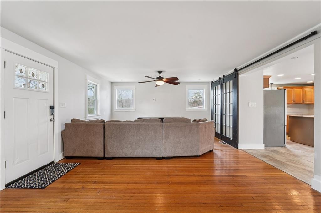 6012 Cunningham Road Gibsonia, PA 15044 - Photo 5 of 26