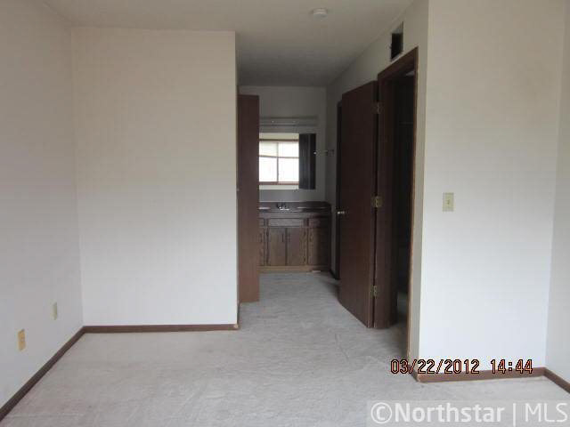 4505 Cinnamon Ridge Trail, Unit B Eagan, MN 55122 - Photo 2 of 11 Gallery Image 2