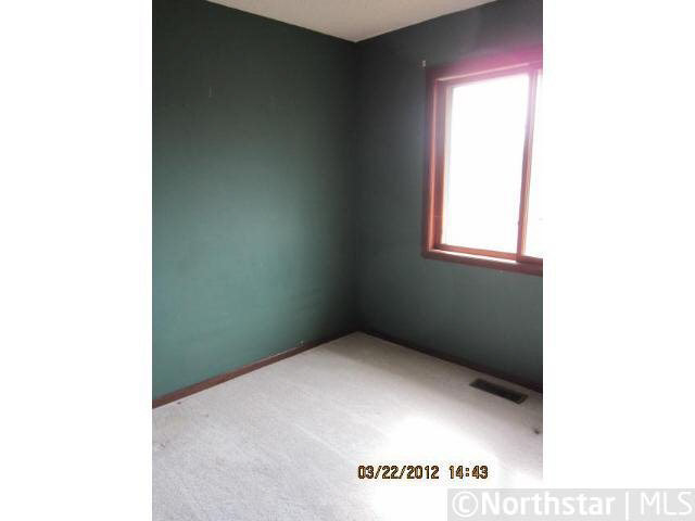 4505 Cinnamon Ridge Trail, Unit B Eagan, MN 55122 - Photo 3 of 11 Gallery Image 3