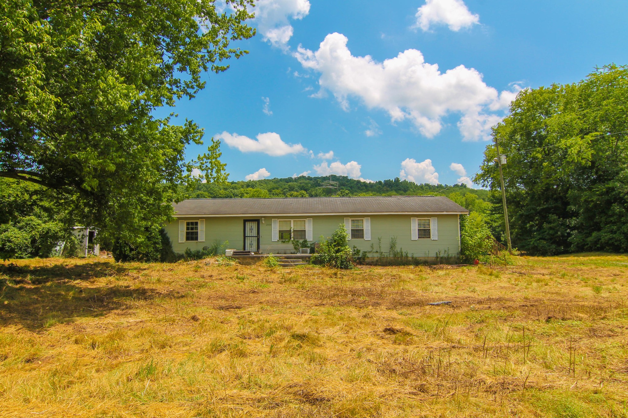 2854 Rutledge Pike Blaine, TN 37709 - Photo 2 of 27 Gallery Image 2