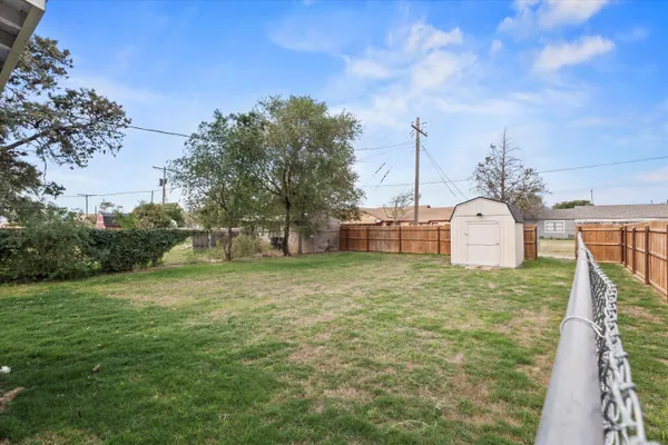 $170,000 | 603 Locust Street, Idalou, TX 79329
