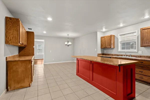 $170,000 | 603 Locust Street, Idalou, TX 79329