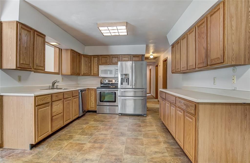 419 Aullwood Road Dayton, OH 45414 - Photo 10 of 40