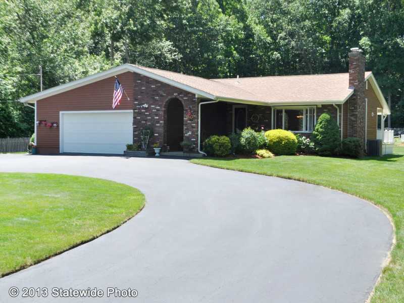 926 Middlebridge Road South Kingstown, RI 02879 - Photo 1 of 25 Exterior Front.