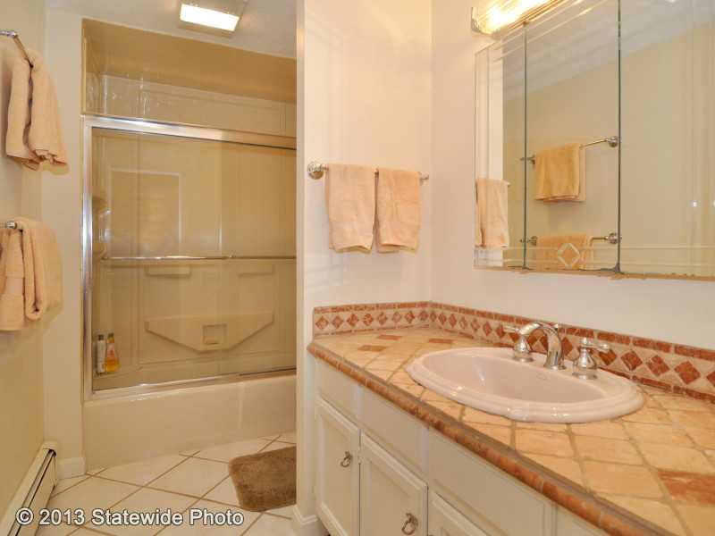 926 Middlebridge Road South Kingstown, RI 02879 - Photo 19 of 25 Master Bath/Spa.