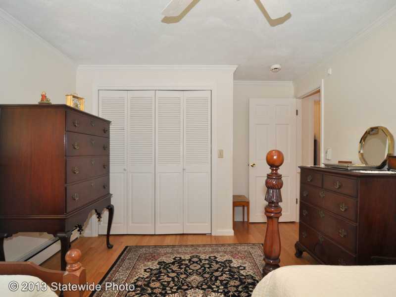 926 Middlebridge Road South Kingstown, RI 02879 - Photo 23 of 25 Bedroom.