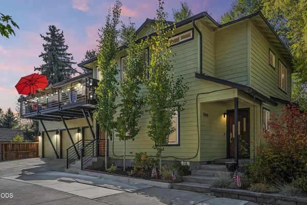 $1,195,000 | 909 Northwest Delaware Avenue, Bend, OR 97703