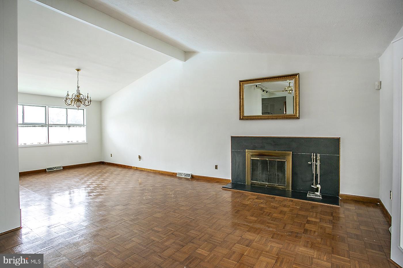 1930 Hemlock Road Norristown, PA 19403 - Photo 8 of 37 Gallery Image 8
