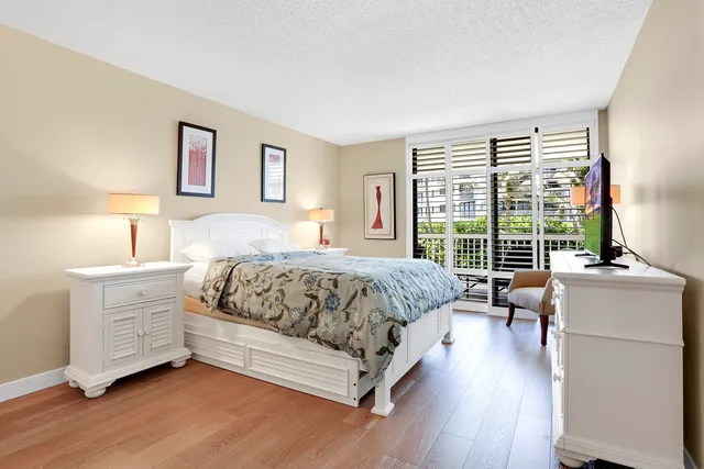 $22,500 | 3300 South Ocean Boulevard, Unit 202S, Palm Beach, FL 33480