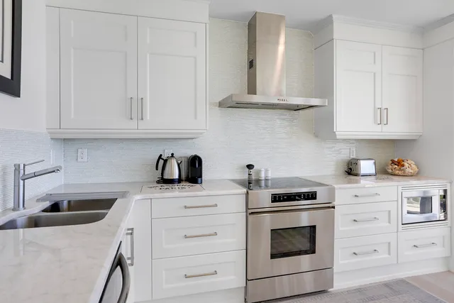 $22,500 | 3300 South Ocean Boulevard, Unit 202S, Palm Beach, FL 33480