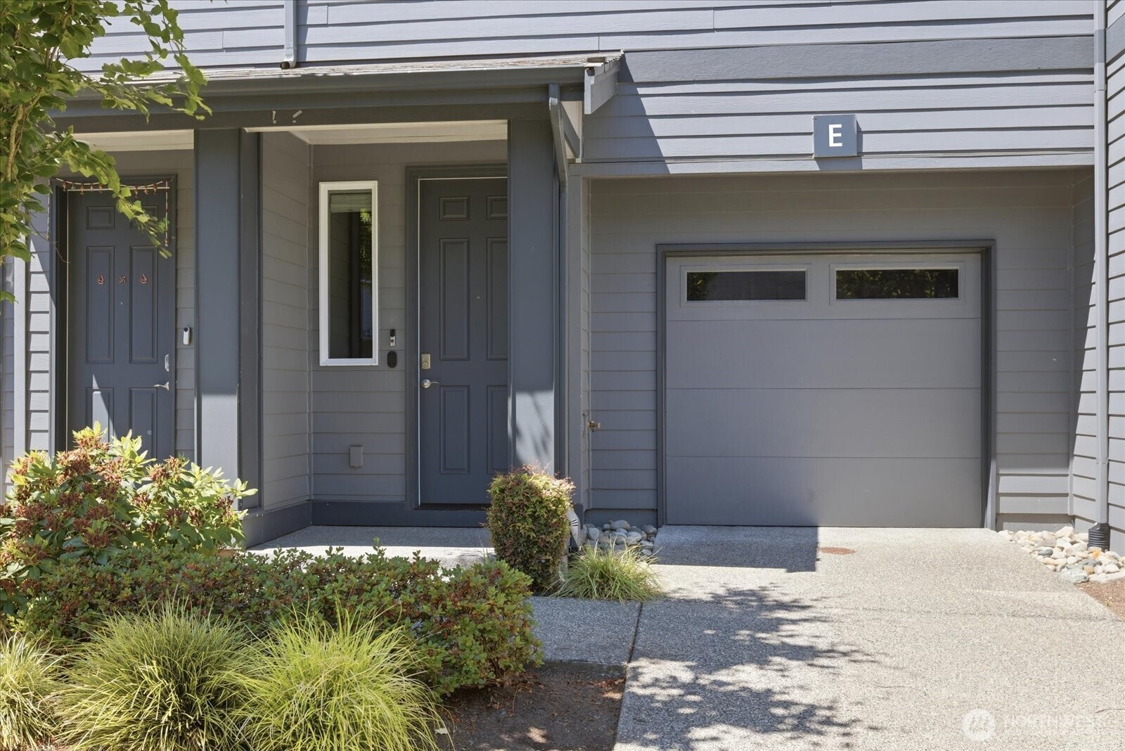 19324 35th Drive Southeast, Unit E Bothell, WA 98012 - Photo 2 of 25