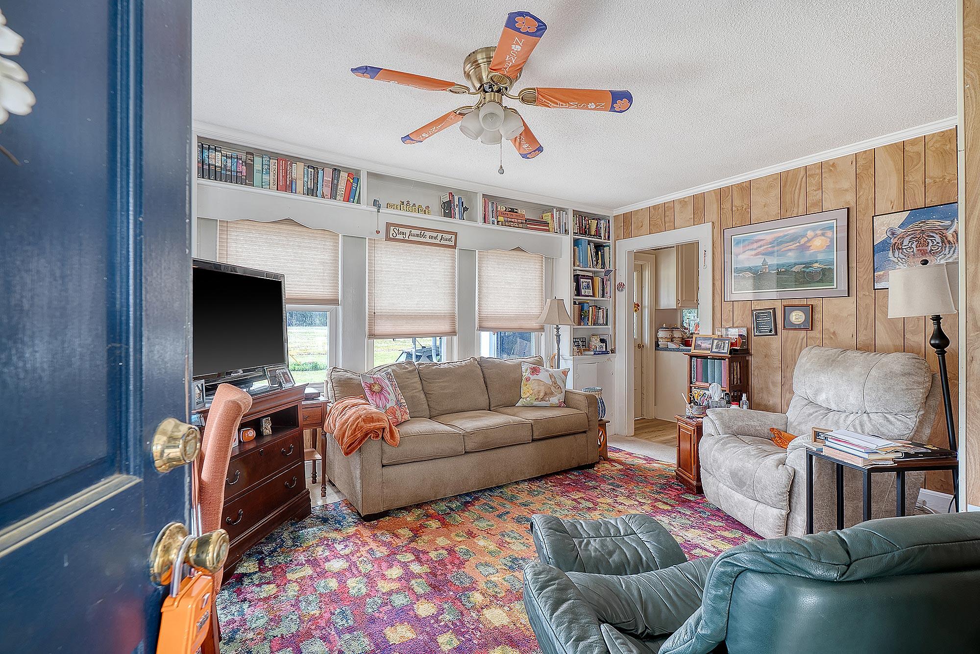 3919 Vance Road Holly Hill, SC 29059 - Photo 13 of 51 04 f1
