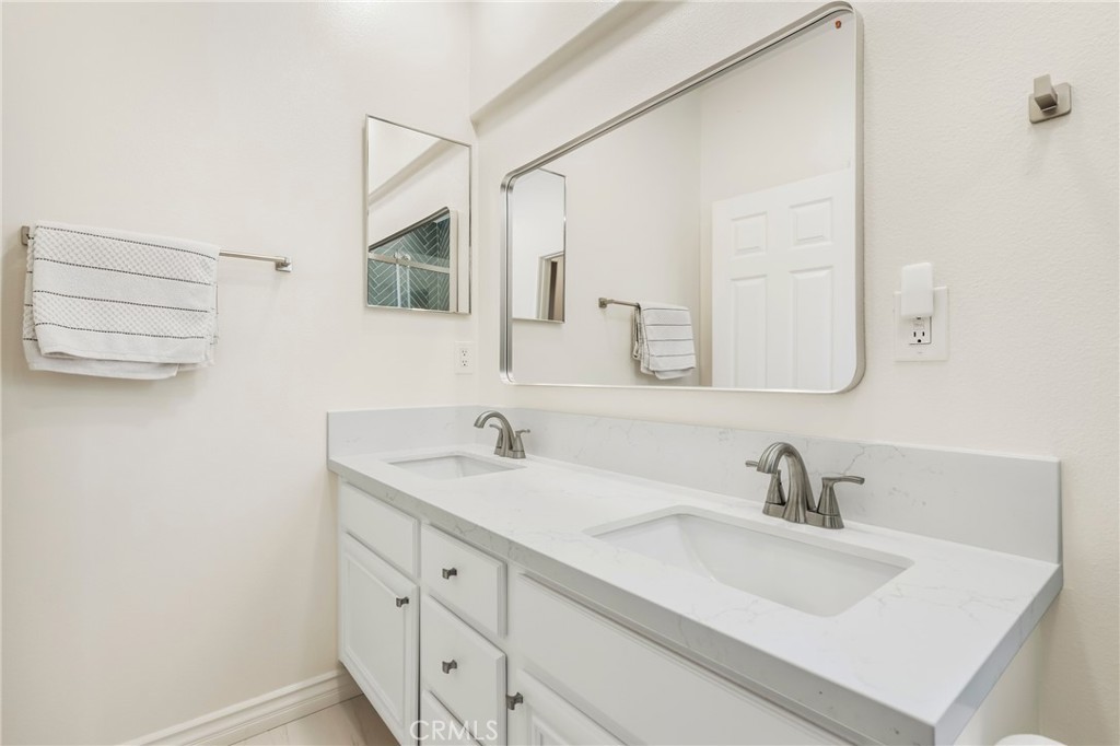 15 Bel Spring Irvine, CA 92602 - Photo 38 of 77