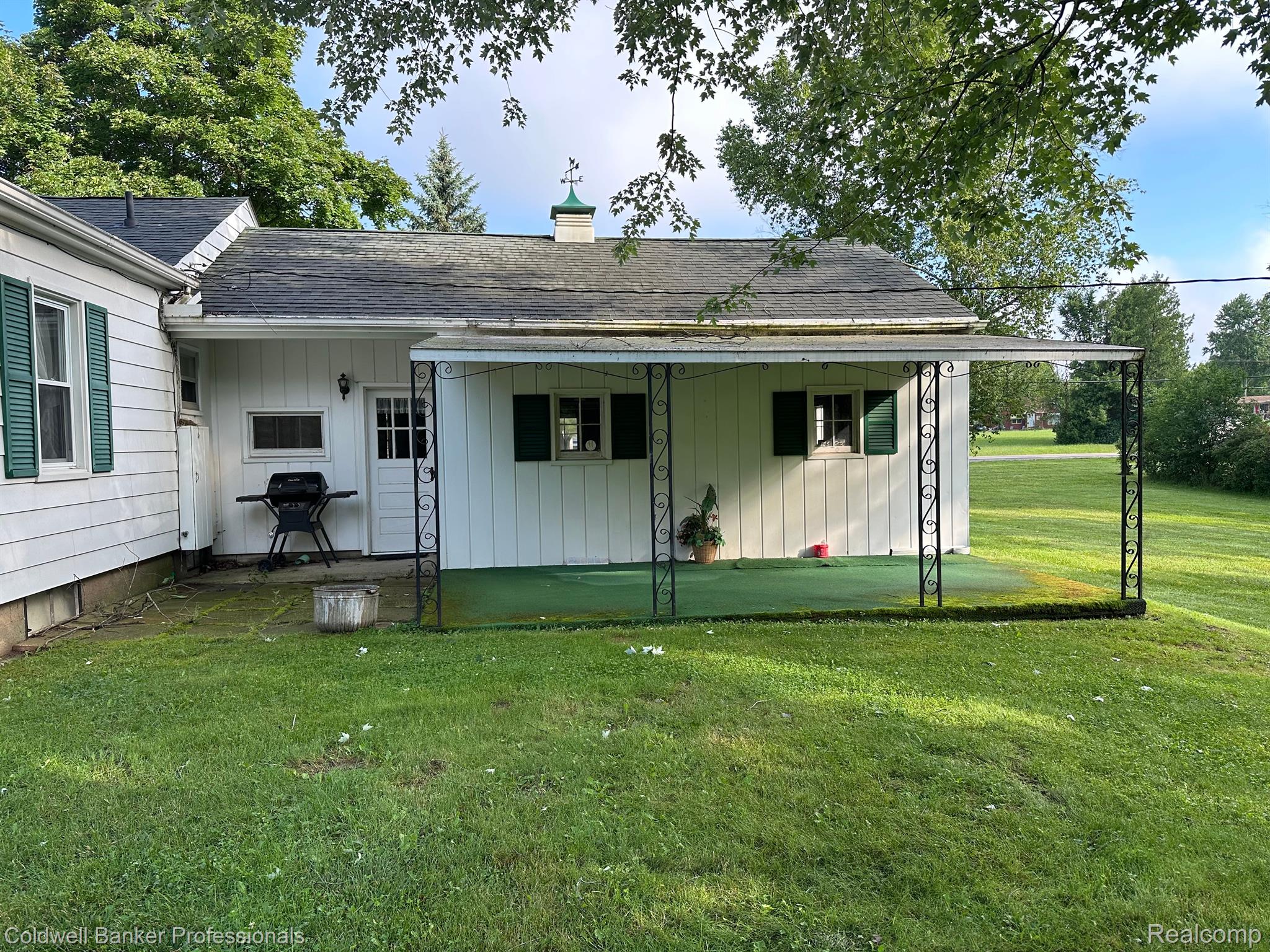5883 Davison Road Lapeer, MI 48446 - Photo 12 of 21 Gallery Image 12