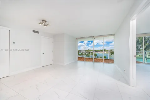 $675,000 | 3411 Indian Creek Drive, Unit 402, Miami Beach, FL 33140