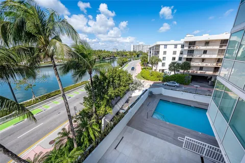$675,000 | 3411 Indian Creek Drive, Unit 402, Miami Beach, FL 33140