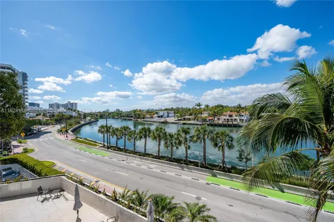 $675,000 | 3411 Indian Creek Drive, Unit 402, Miami Beach, FL 33140