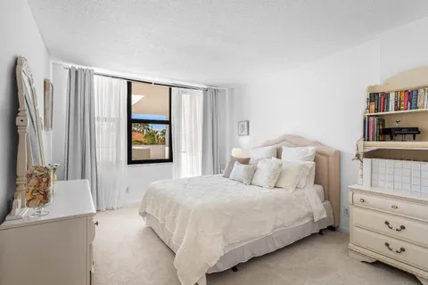 $679,000 | 4600 South Ocean Boulevard, Unit 301, Highland Beach, FL 33487