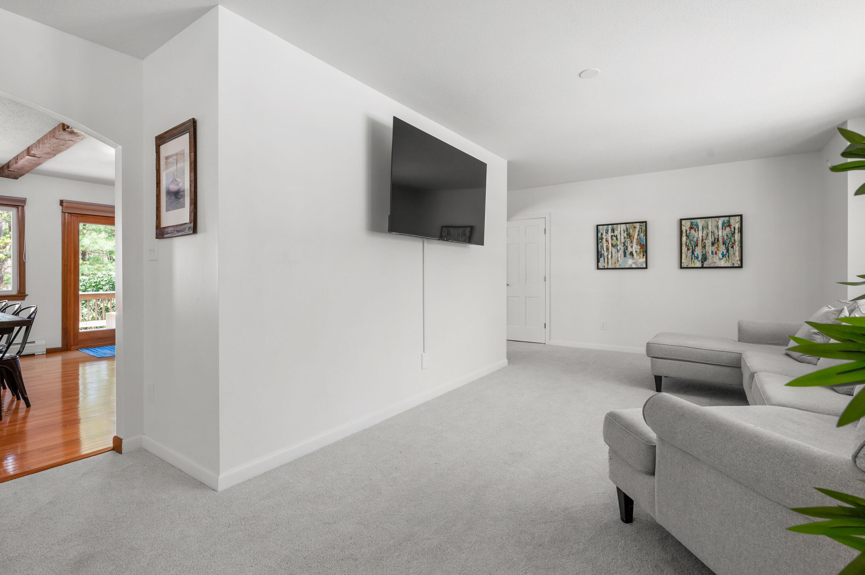 32 Dorcas Drive Barnstable, MA 02630 - Photo 10 of 39 Living Rm 3