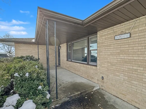 $149,900 | 1621 North 2000 East Road, Watseka, IL 60970