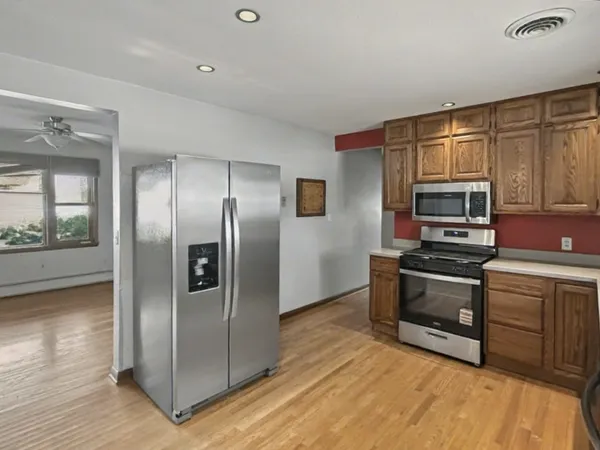 $149,900 | 1621 North 2000 East Road, Watseka, IL 60970
