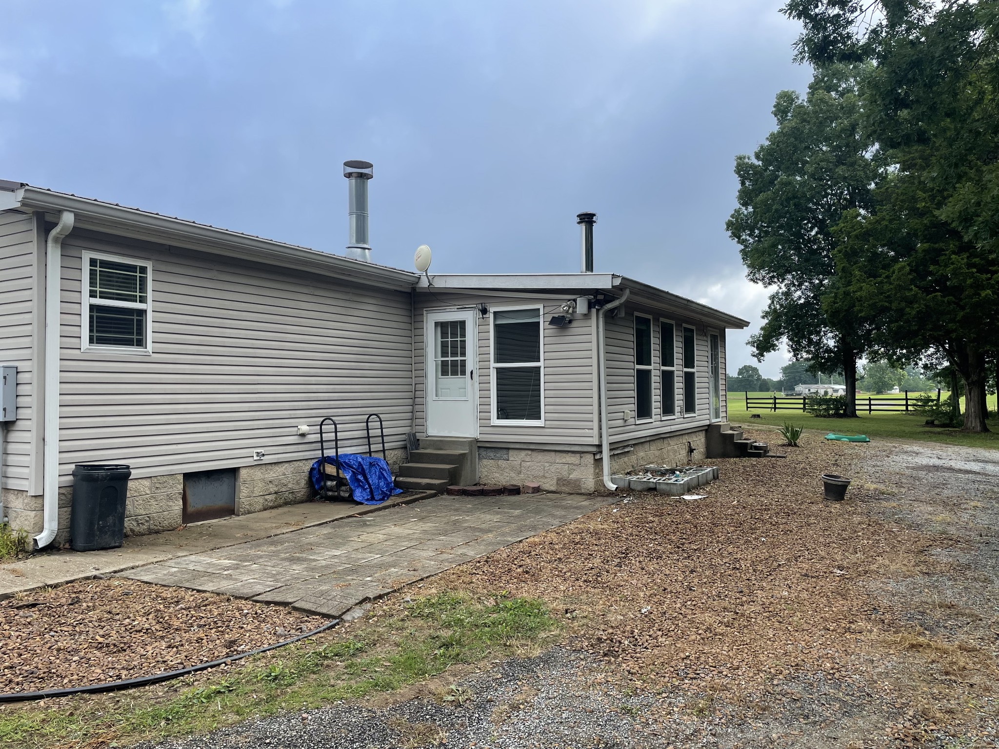 379 Dady Road McEwen, TN 37101 - Photo 9 of 34 a view of a house with a yard