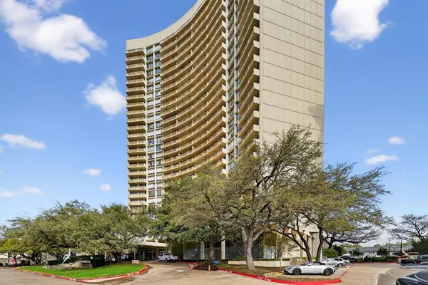 $259,000 | 6211 West Northwest Highway, Unit G811, Dallas, TX 75225