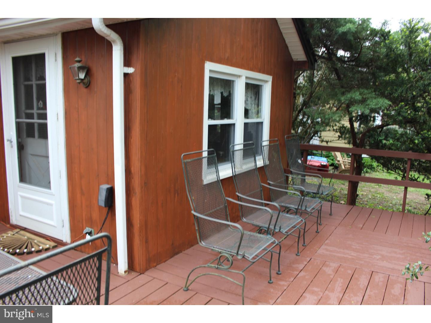 319 Delaware Avenue Riverside, NJ 08075 - Photo 5 of 19 Gallery Image 5