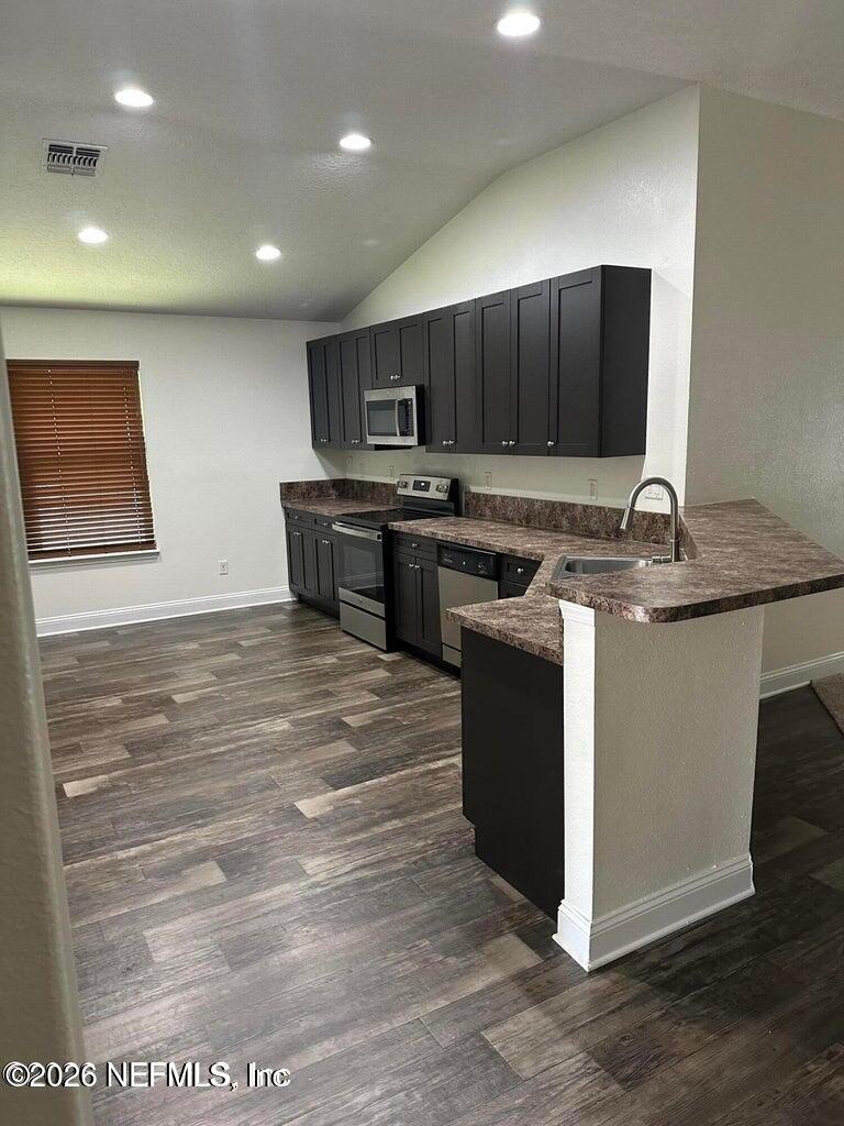5816 Round Table Road Jacksonville, FL 32254 - Photo 3 of 9 Kitchen