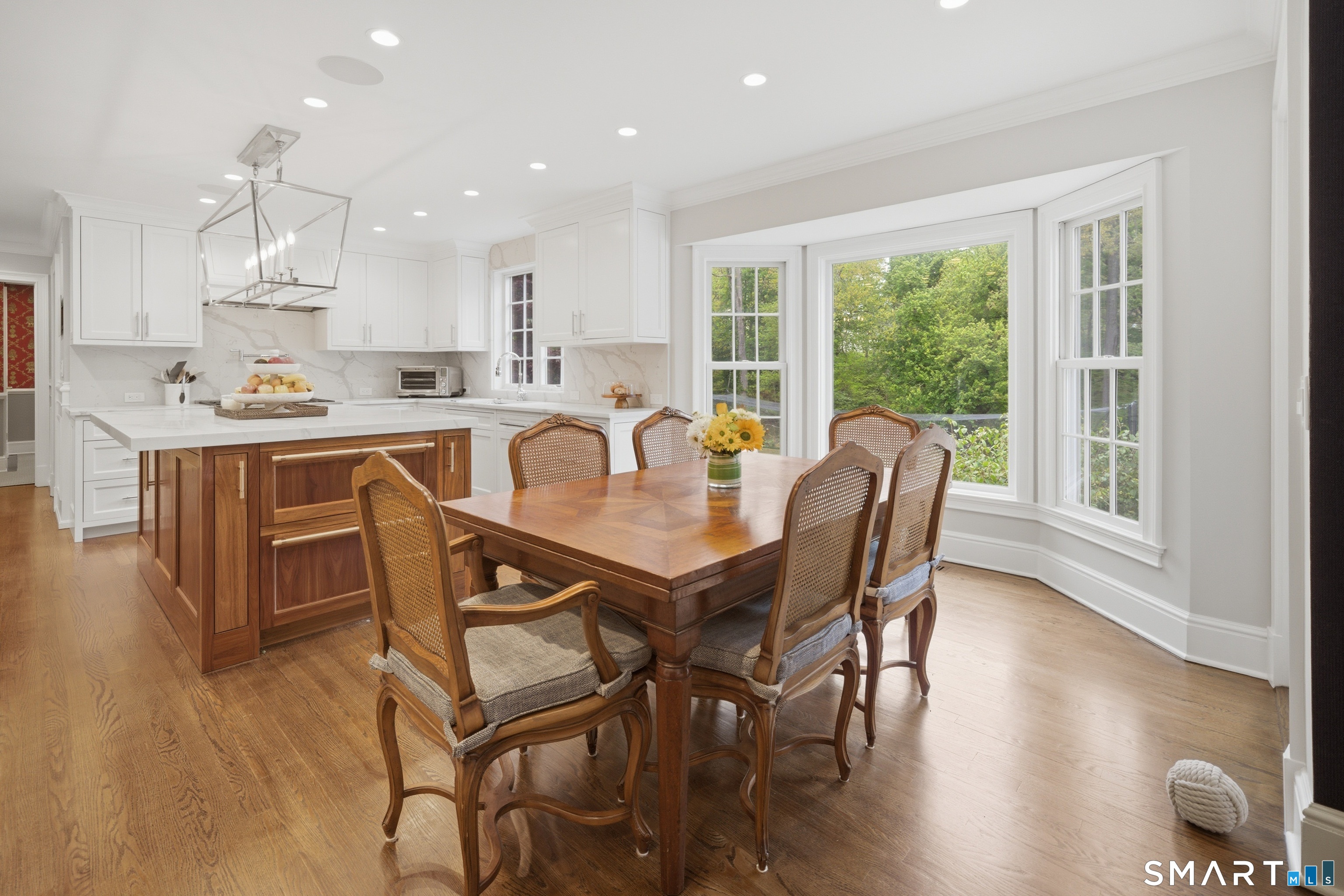 42 Anvill Road Fairfield, CT 06890 - Photo 7 of 35
