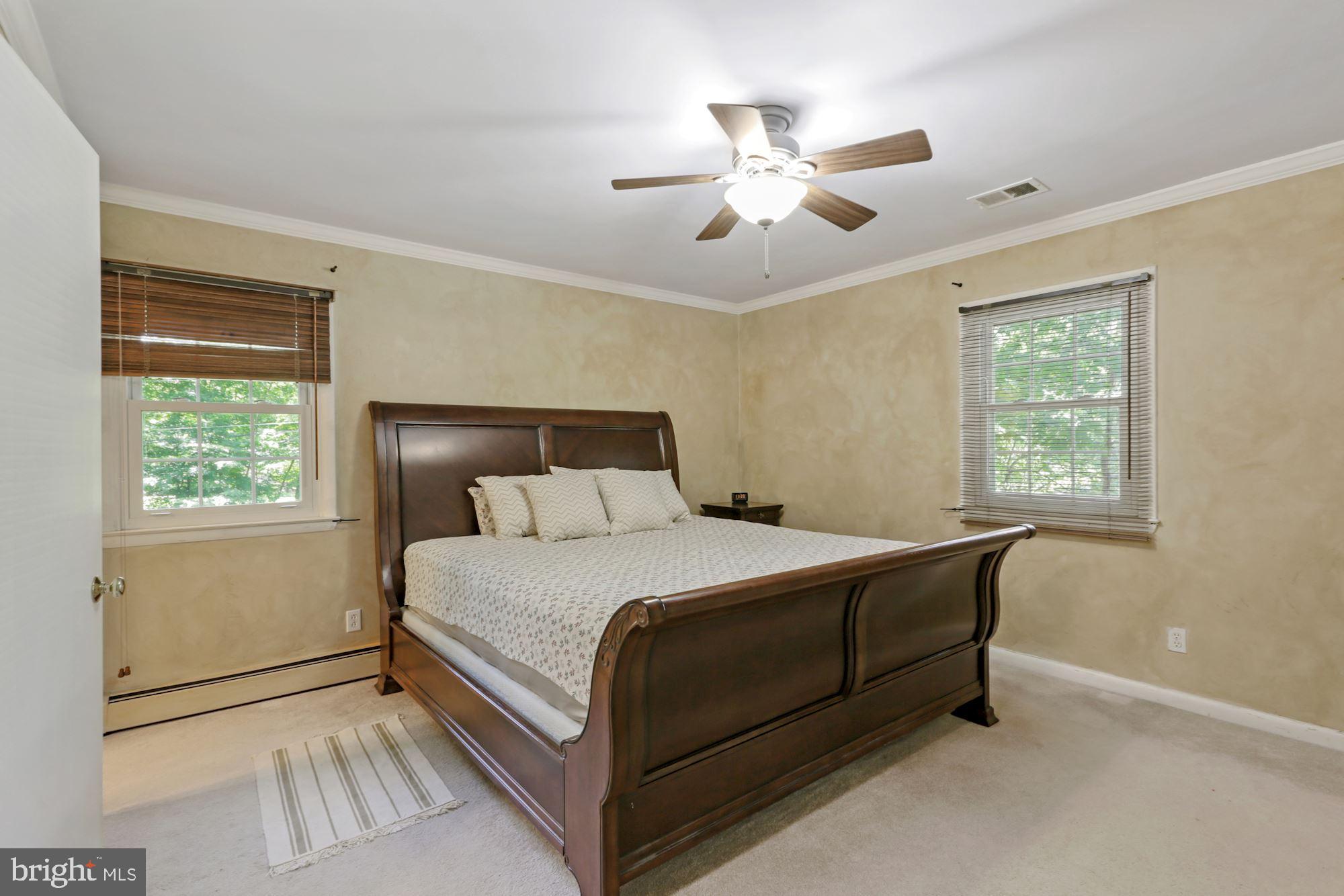 4614 Roundhill Road Ellicott City, MD 21043 - Photo 18 of 41 Gallery Image 18