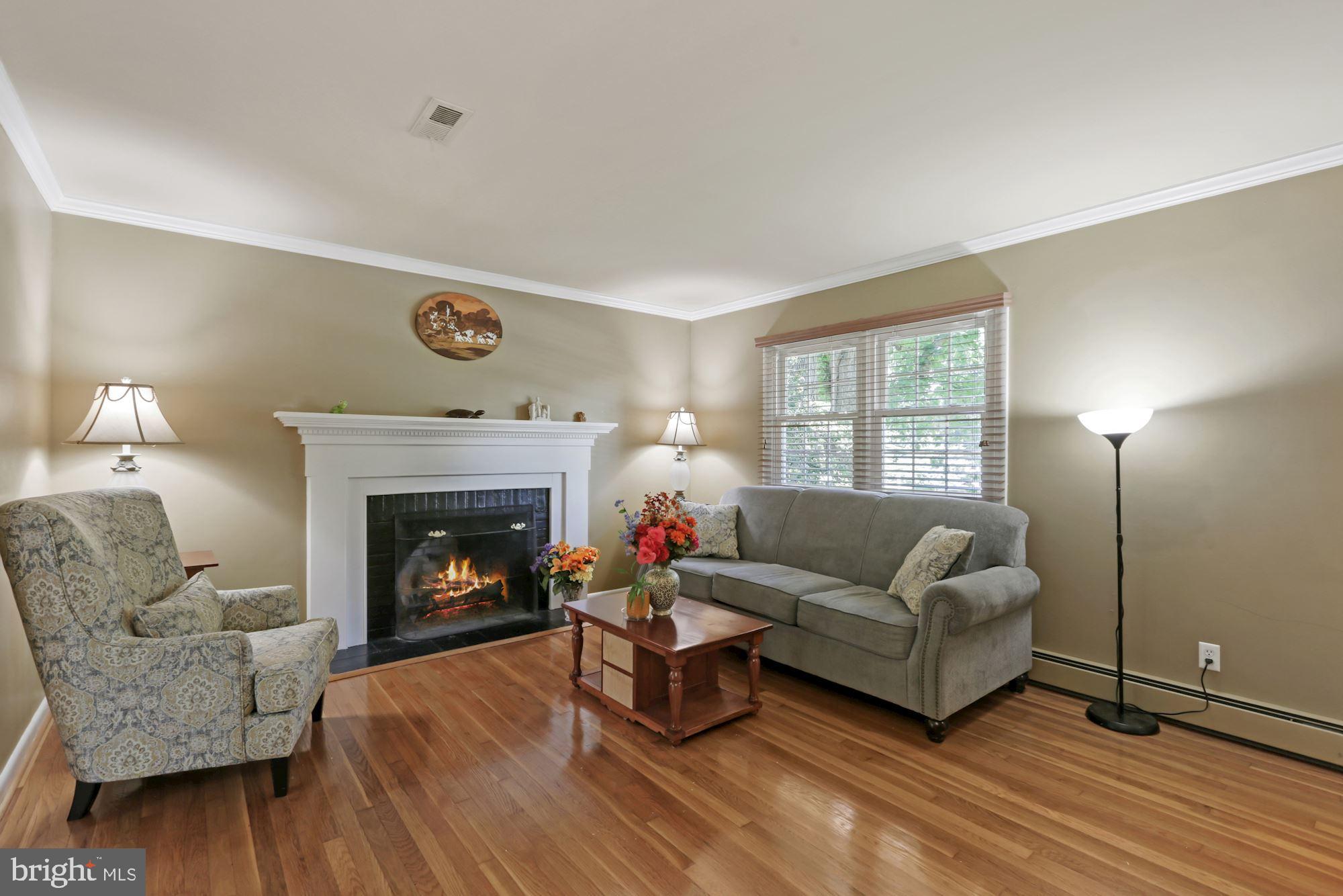 4614 Roundhill Road Ellicott City, MD 21043 - Photo 3 of 41 Gallery Image 3