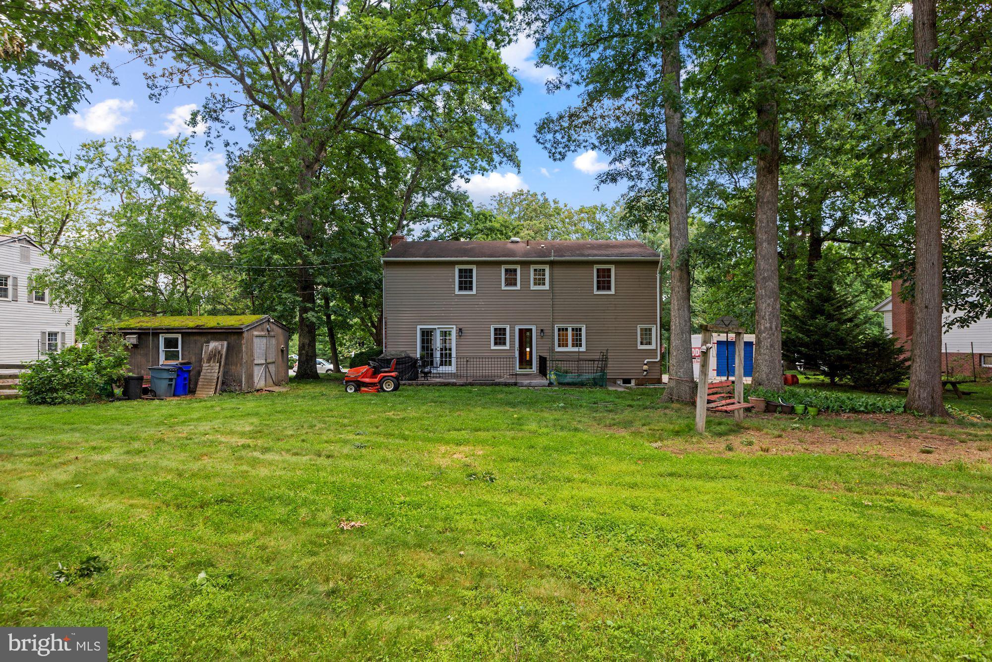 4614 Roundhill Road Ellicott City, MD 21043 - Photo 35 of 41 Gallery Image 35