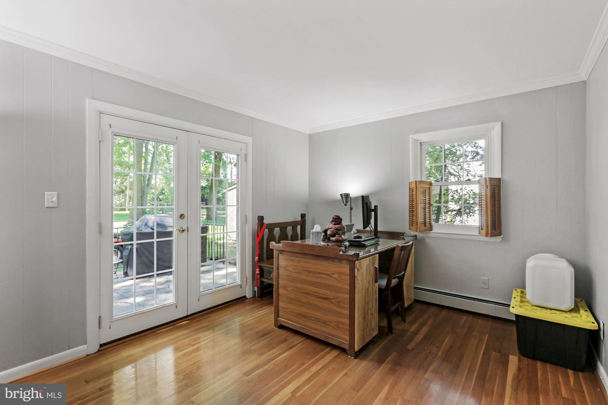4614 Roundhill Road Ellicott City, MD 21043 - Photo 9 of 41 Gallery Image 9