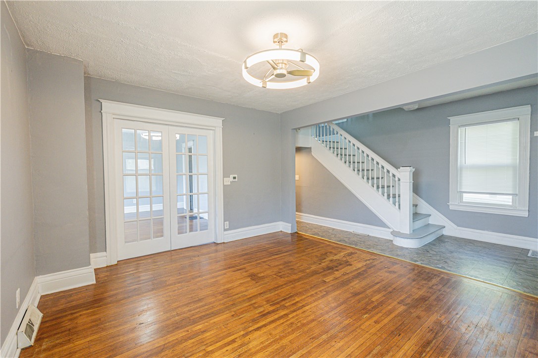1915 South Avenue Rochester, NY 14620 - Photo 3 of 23