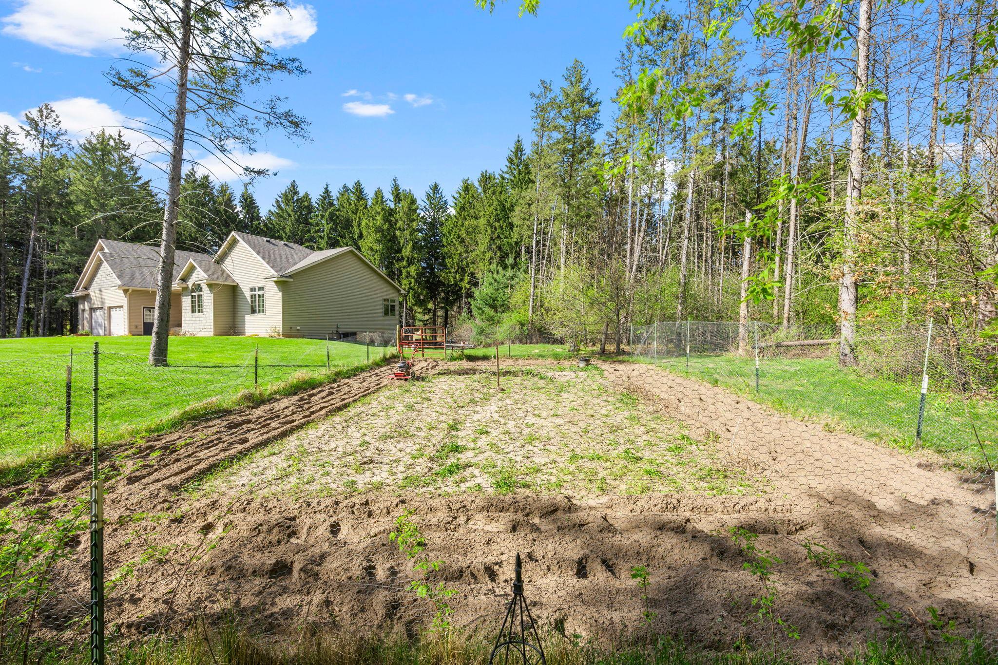 1888 Aspen Road Princeton, MN 55371 - Photo 73 of 98
