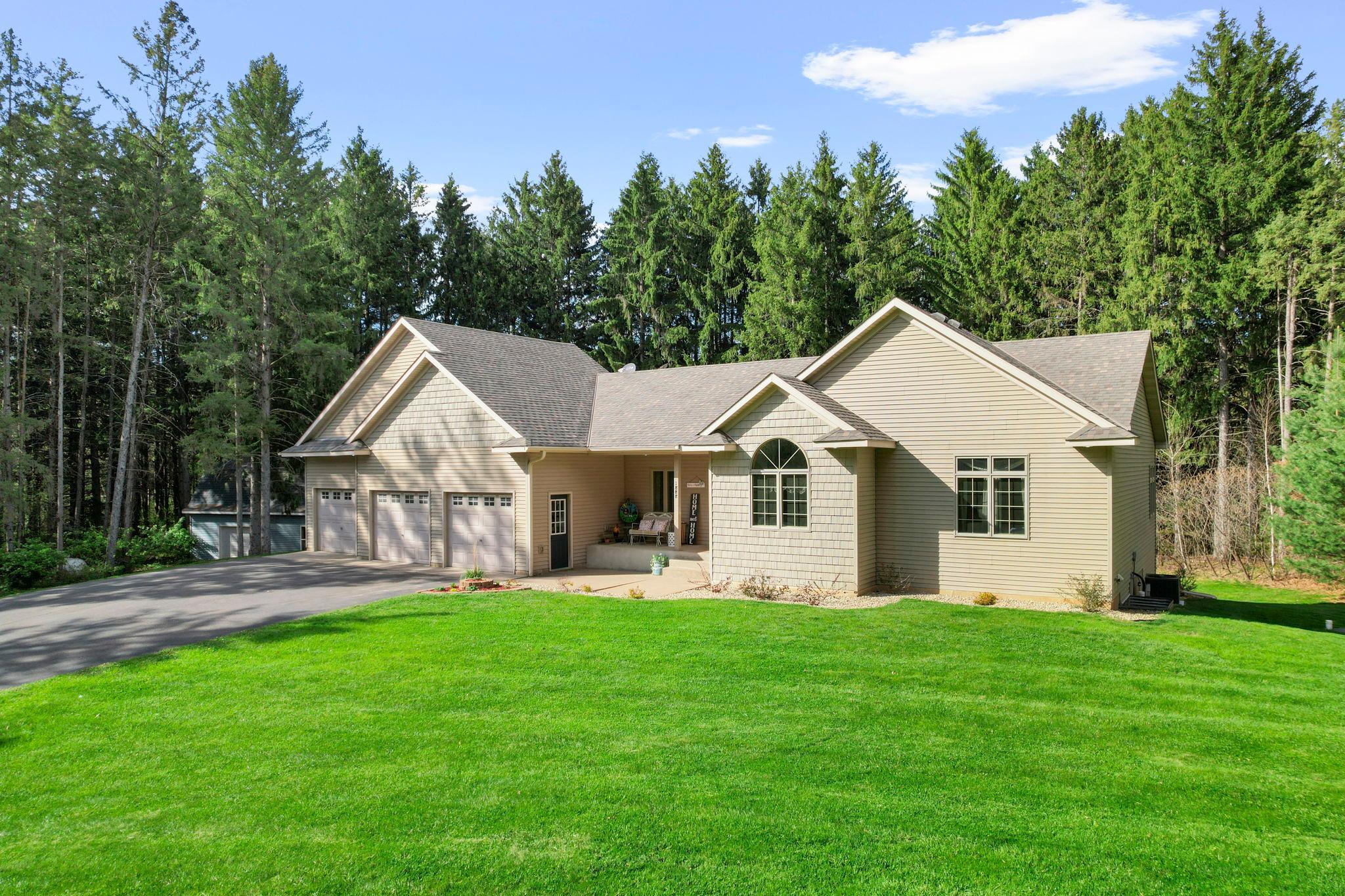 1888 Aspen Road Princeton, MN 55371 - Photo 8 of 98