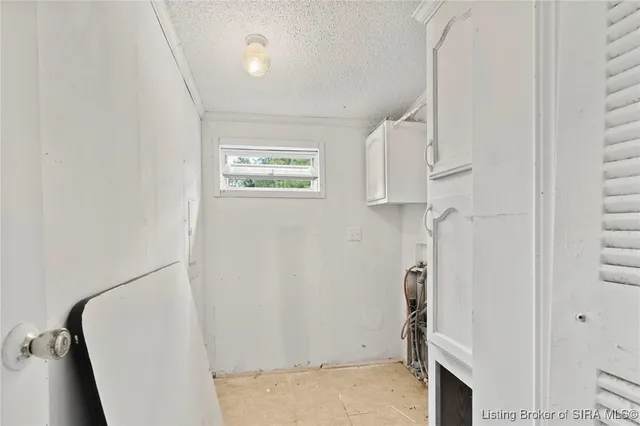 $174,945 | 694 South Thompson Road, Lexington, IN 47138