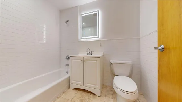 $1,218,000 | 346 Coney Island Avenue, Unit 601 | Windsor Terrace