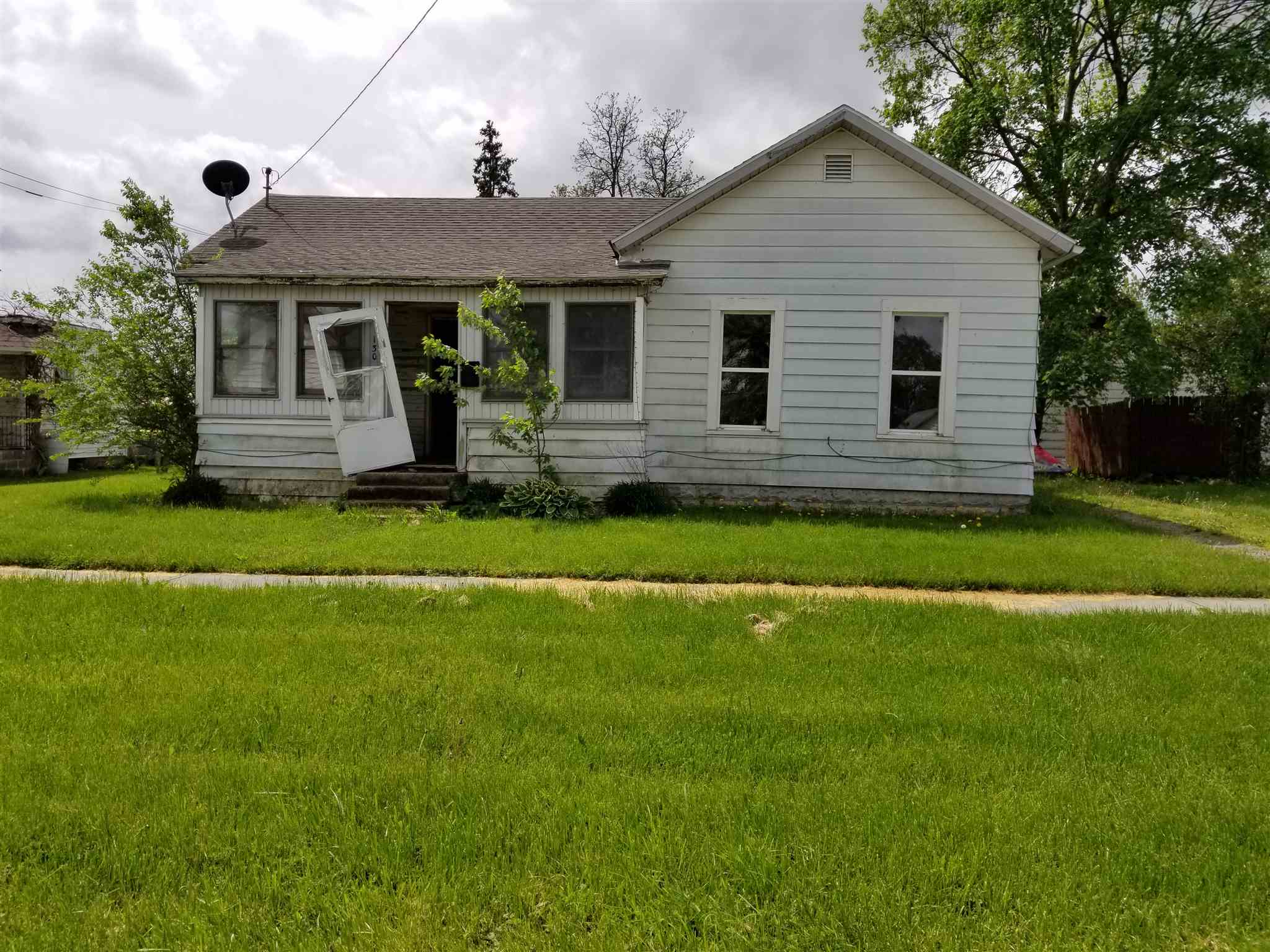 130 Walnut Street Butler, IN 46721 - Photo 1 of 7