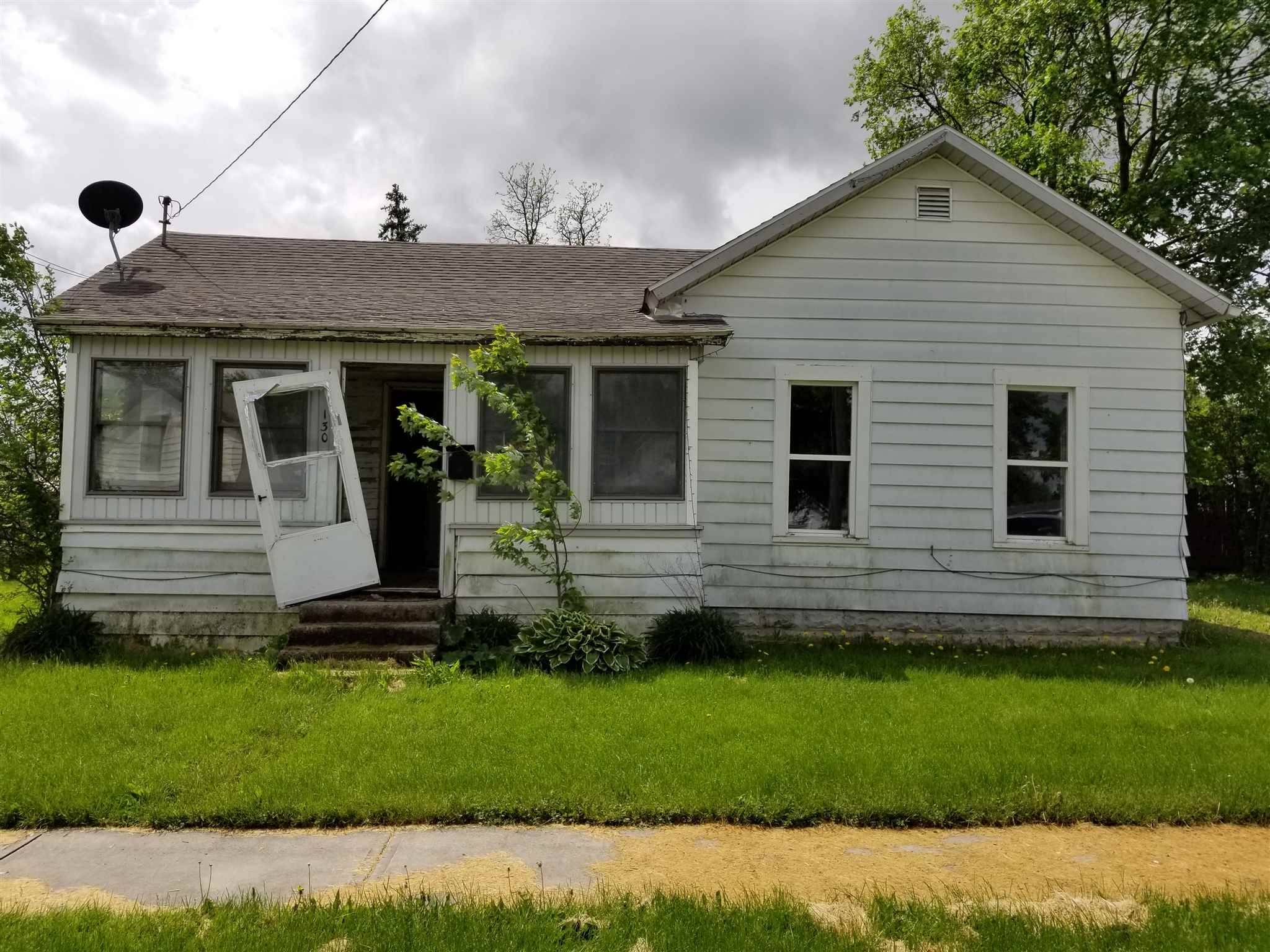 130 Walnut Street Butler, IN 46721 - Photo 2 of 7