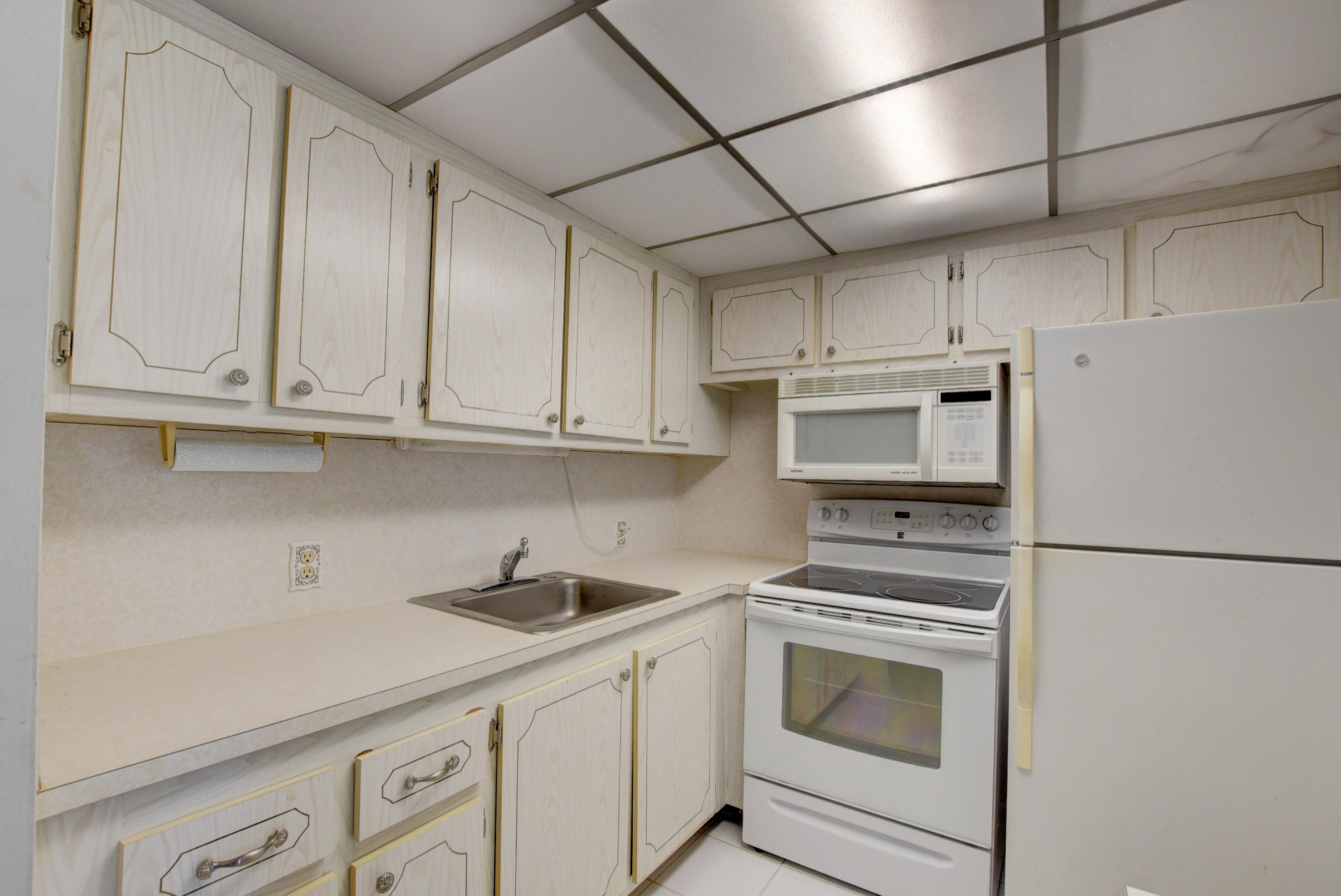 64 Dorset B Boca Raton, FL 33434 - Photo 9 of 17 EBF_0431And4more